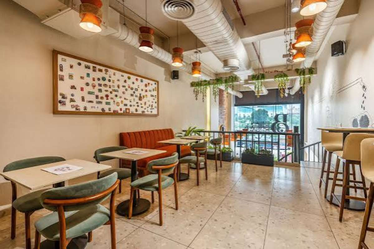 Brew & Bean Café – Modern Café Interior